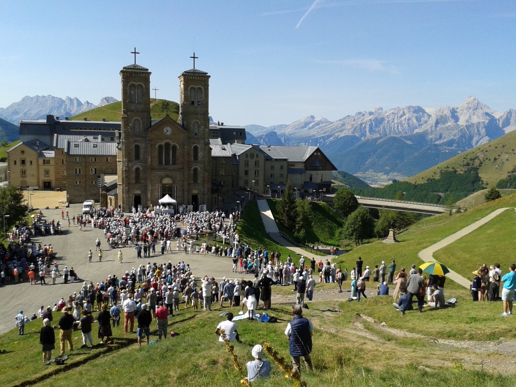 SANCTUAIRE NOTRE DAME DE LA SALETTE