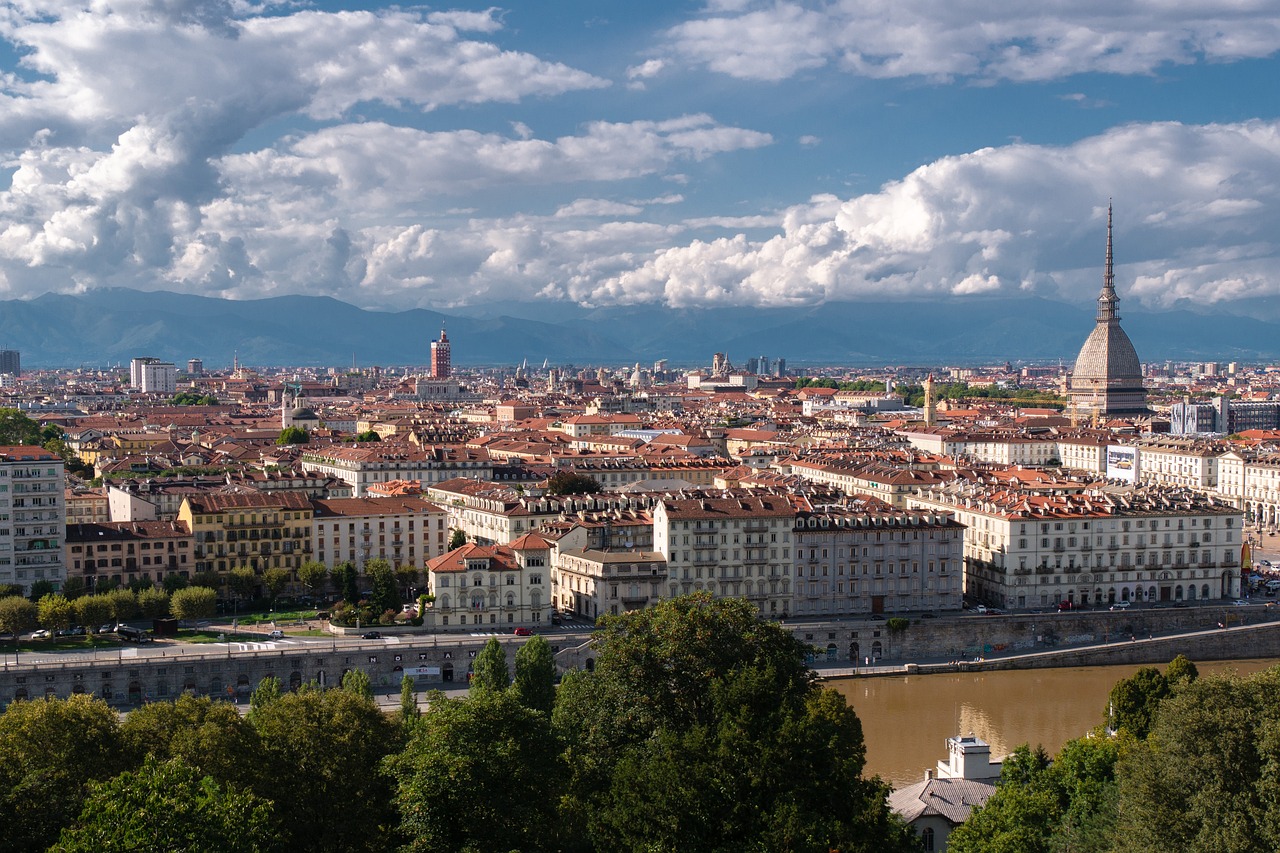 LE MARCHE DE TURIN